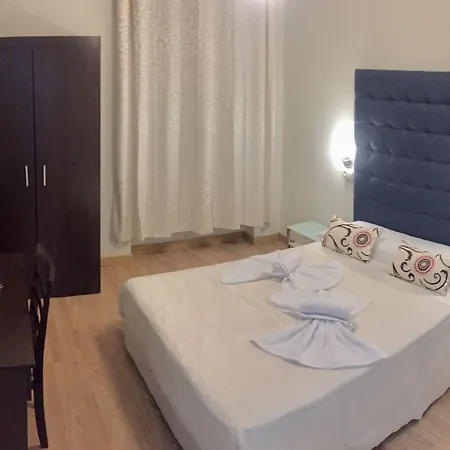 Salamanca Home בית הארחה *