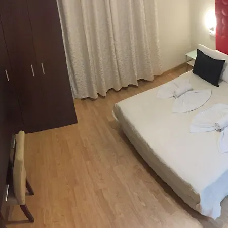 Salamanca Home בית הארחה *