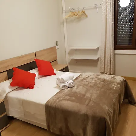 Salamanca Home בית הארחה *