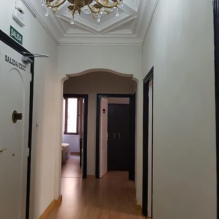 Salamanca Home בית הארחה
